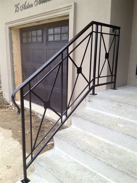 10 Outdoor Wrought Iron Railings
