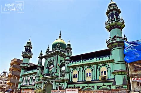 Hamidiya Masjid Pydhonie Mumbai India View On Black Humayunn