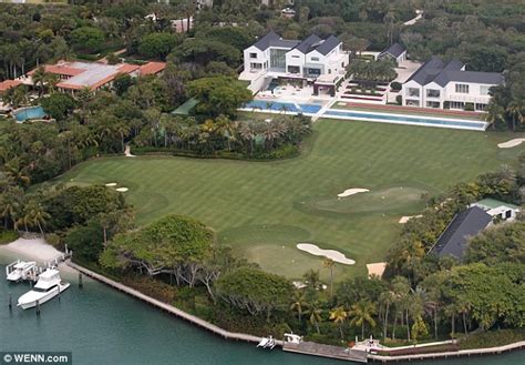 After the scandal that brought tiger's life into a slump, he now seems to be woods has been wowing people with his beautiful newly built house in jupiter florida, that he spend. A gaping gap in Tiger Woods' $60 million mansion puts ...