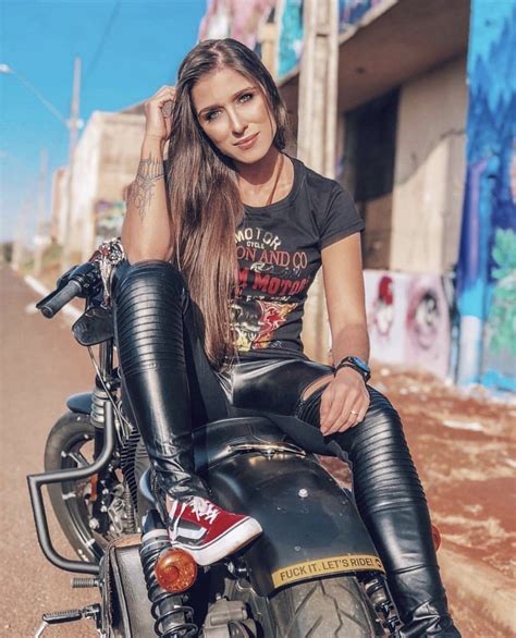 Lederlady ️ Chicks On Bikes Cafe Racer Girl Motorbike Girl Motorcycle Babe Hot Bikes Lady