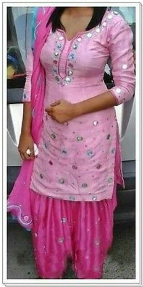 Typical Punjabi Salwar Kameez Punjabi Ladies Suit Punjabi Phulkari