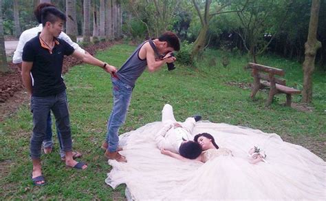 15 Wedding Photographers Show What It Takes To Make That Perfect Shot