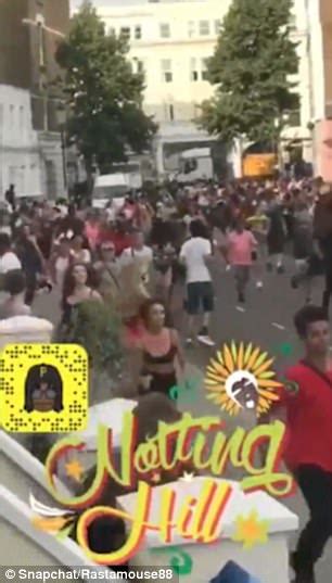 Hundreds Flee Acid Attack At Notting Hill Carnival Daily Mail Online