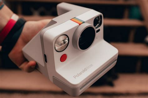 Best 5 Polaroid Cameras To Buy In 2021 Electronics Monk