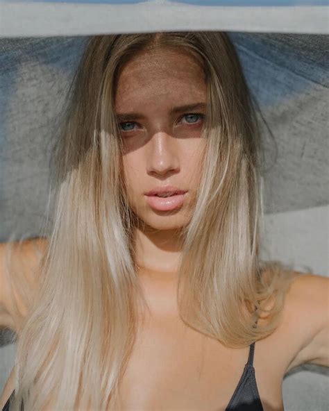 Polina Malinovskaya On Instagram Veronikapagan 🥥 Russian Social