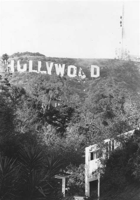 The Hollywood Sign Was Torn Down 40 Years Ago And Completely Replaced