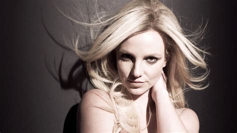 1920x1200 background in high quality britney spears coolwallpapers me