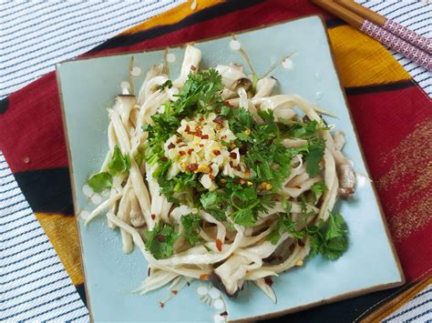 Tender Steamed King Oyster Mushrooms Chopstick Therapy