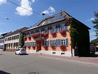 Sasbach im Breisgau, historisches Rathaus am Kirchplatz (14.08.2016 ...