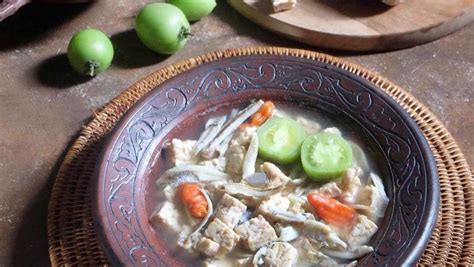 Masukkan nasi putih, aduk sampai bumbu merata ke seluruh nasi. Resep Nasi Goreng Rempah - Surat Rasmi Y