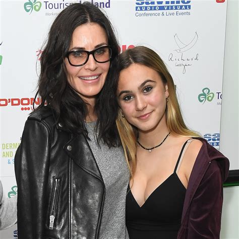 Watch Courteney Cox And Daughter Coco Perform Fleetwood Mac Cover