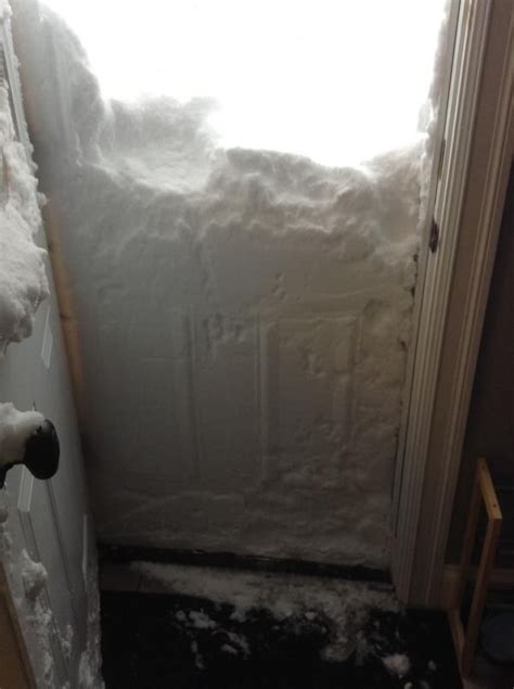 24 Pictures That Perfectly Capture How Insane The Snow Is Near Buffalo
