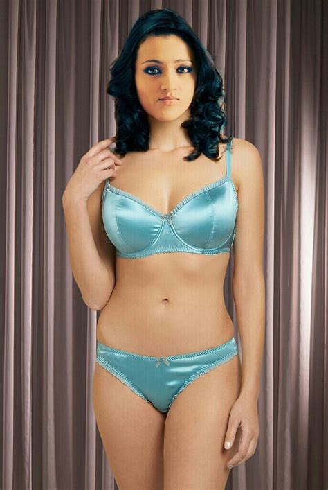 Trisha Krishnan Hottest Bikini Pictures Seducing Photos In Swimwear CineHub
