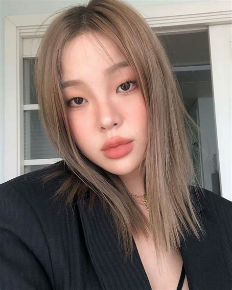희주 heejoo on instagram “🤓🐿🐿” blonde hair korean brown hair korean korean short hair ash