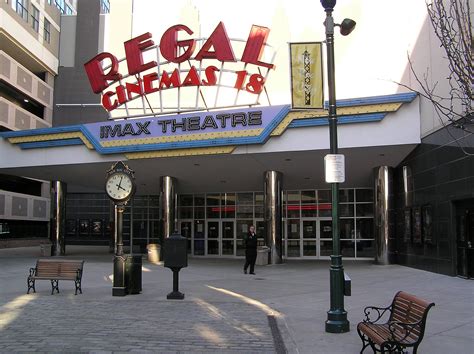 Regal Cinemas To Close All Theaters In The Us And Uk Due To Pandemic