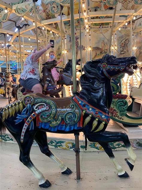Pin By Lesa Higdon On Carousel Horse Carousel Horses Carnival Rides