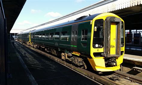 Great Western Railway Gwr Class 158 158956 Portsmouth Harbour 14716