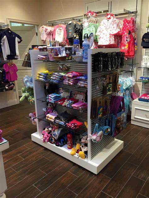 To communicate or ask something with the place. JW Marriott - Gift Shop & Sushi Bar - StoreTech+co