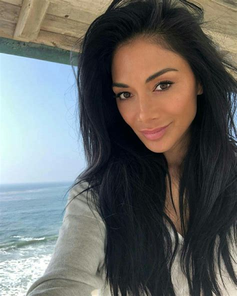 She's known for her long, flowing ebony locks, but nicole scherzinger looked a little light in the hair department as she sported a thin topknot at the birmingham leg of the itv1 talent show. Nicole Scherzinger | Nicole scherzinger, Hair styles, Long ...