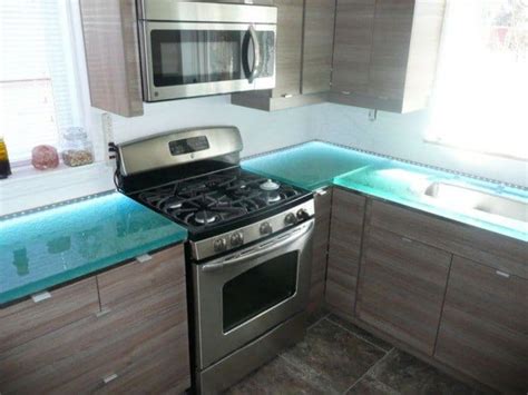 glass countertops   newest trend   kitchens