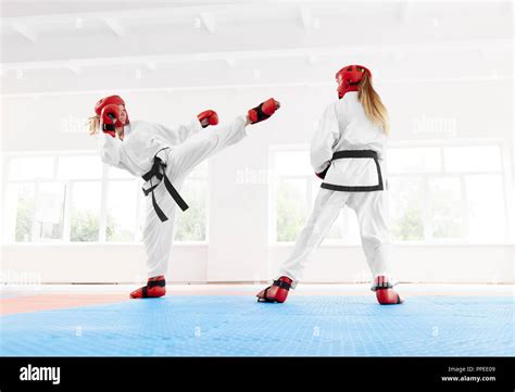 Boxing Class Fotos Und Bildmaterial In Hoher Auflösung Alamy