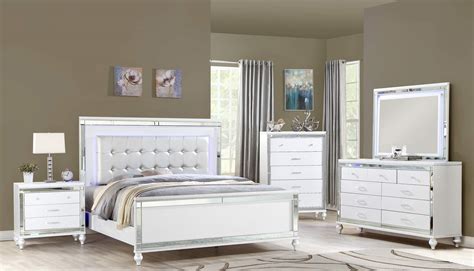 Galaxy Home Sterling 2pc Panel Bedroom Set In White