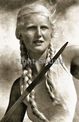 WW Picture Photo babe women of Bund Deutscher Mädel League of German