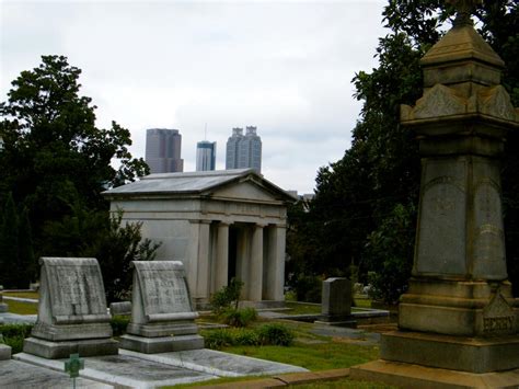 Tour Atlantas Historic Oakland Cemetery Gac