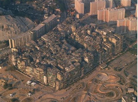 Grim Life In An Overpopulated Chinese City 22 Pics