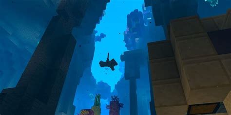 Minecraft Player Makes Impressive Pirate Cove In Hardcore World