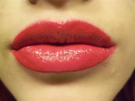 Cosmetic Passion Pretty Amazing Red Lips