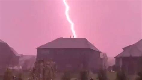 Lightning Strikes Over Tennessee House As Storms Rumble Across Us Us