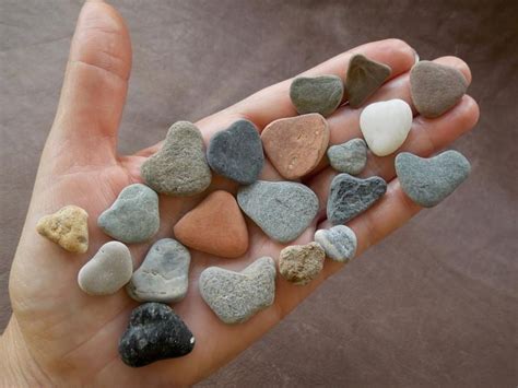 20 Tiny Natural Heart Shaped Beach Stones For Pebble Art And Etsy