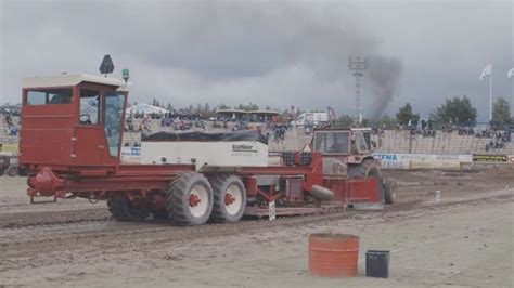 custom made tractor pulling sled in bönder kärlek och trimmade traktorer 2016