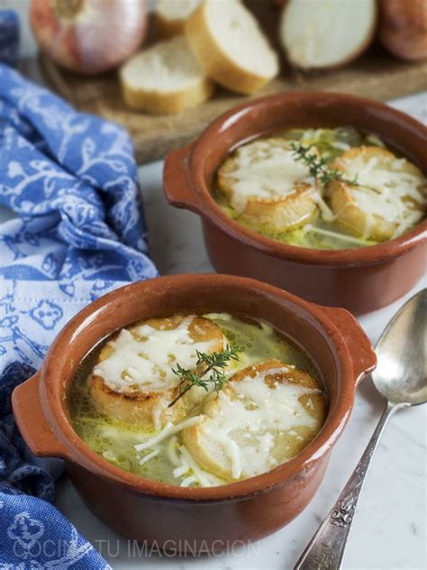 Sopa de cebolla gratinada a combatir el frío