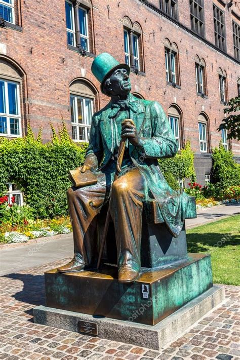 Hans Christian Andersen La Estatua En Copenhague — Foto De Stock