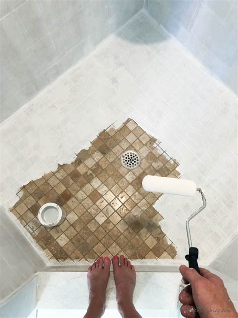How To Paint Bathroom Tile Floor Shower Backsplash Painting Bathroom Tiles Painting Shower