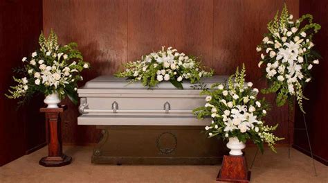 See more ideas about funeral arrangements, funeral flowers, sympathy flowers. 10 Ideas For Funeral Flowers Arrangements When You Want ...