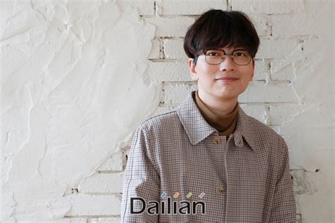 Explore @dlehdgnl_b twitter profile and download videos and photos 배우 이동휘 봇입니다. D-인터뷰 이동휘 "'응팔' 같은 행운, 또 오겠죠?"