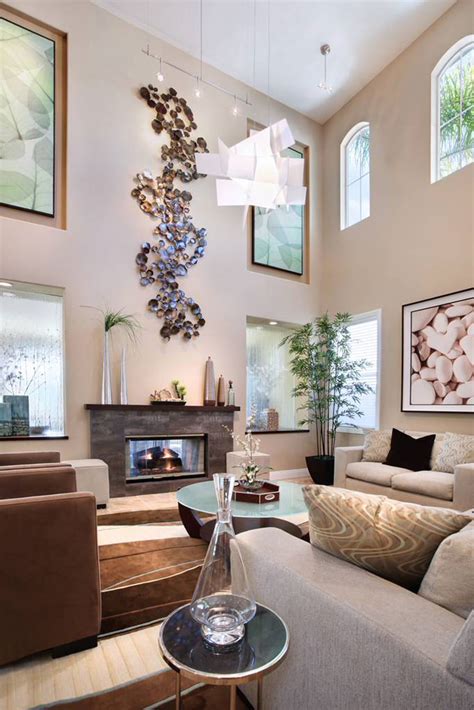 How To Decorate A Large Living Room Wall With Vaulted Ceilings