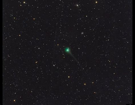 Comet Y4 Atlas Breaks Upenter Comet F8 Swan Universe Today
