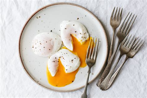 Poached Eggs How To Poach An Egg Perfectly