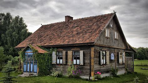 Traditional Farmhouse In Poland Log Homes Exterior European