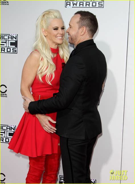 Photo Jenny Mccarthy Husband Donnie Wahlberg Practice New Years Eve