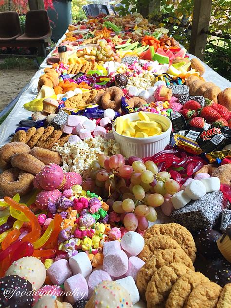 dessert grazing table for those who love something a bit sweet 😍 party food buffet party