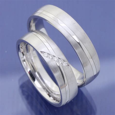 eheringe-shop - Verlobungsringe aus Silber mit Brillanten