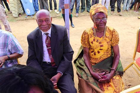 Matriarca Mpovani Isabel Rosa Manuel Completa 80 Anos Portal Da Damba E Da História Do Kongo