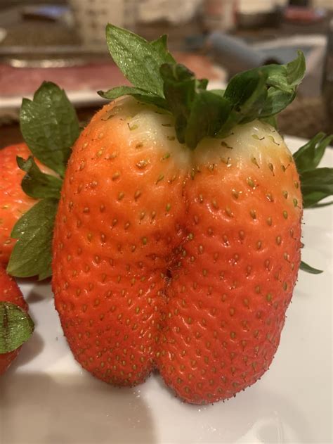 sexy strawberry butt 9gag