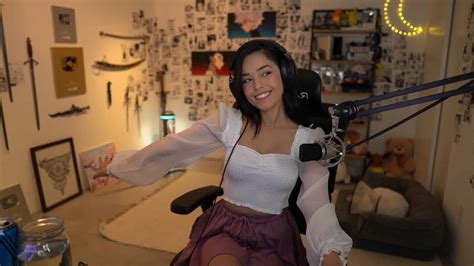 Valkyrae Apologizes To Qtcinderella After Streamer Awards Complaints Dexerto