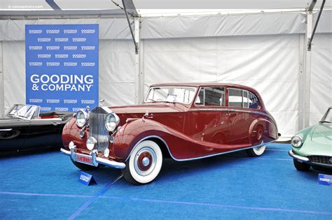 Year 1962 make rolls royce model silver cloud trim lwb with division engine 6.23 rolls royce v8 drive type rwd mileage 49000 sub model lw. 1952 Rolls-Royce Phantom IV | conceptcarz.com